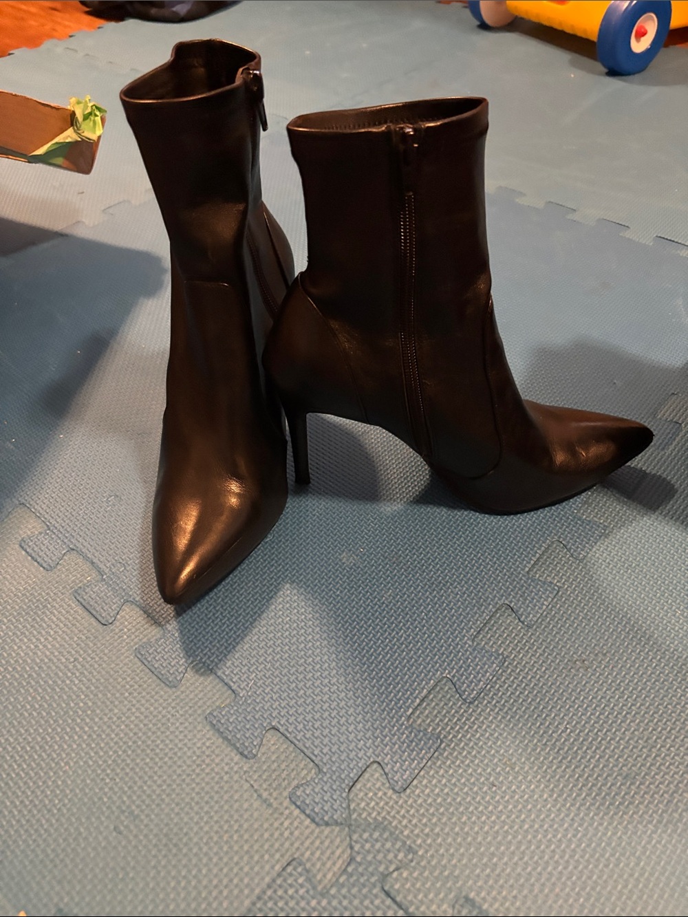 SHAN Black Pointed Toe Stiletto Ankle Boots
